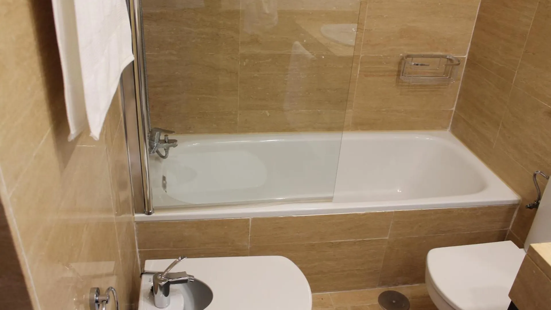Paseo Maritimo Apartment Malaga Spain